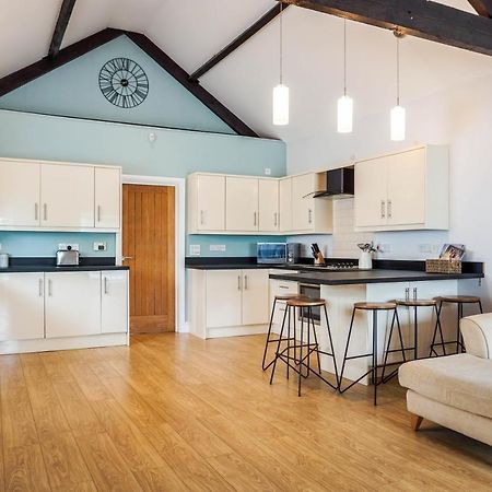 The Beach House - Fully Refurbed March 2024 Oystermouth Eksteriør bilde