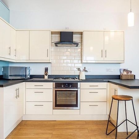 The Beach House - Fully Refurbed March 2024 Oystermouth Eksteriør bilde